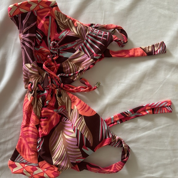 Maaji bikini size M top and S bottoms - Picture 2 of 4